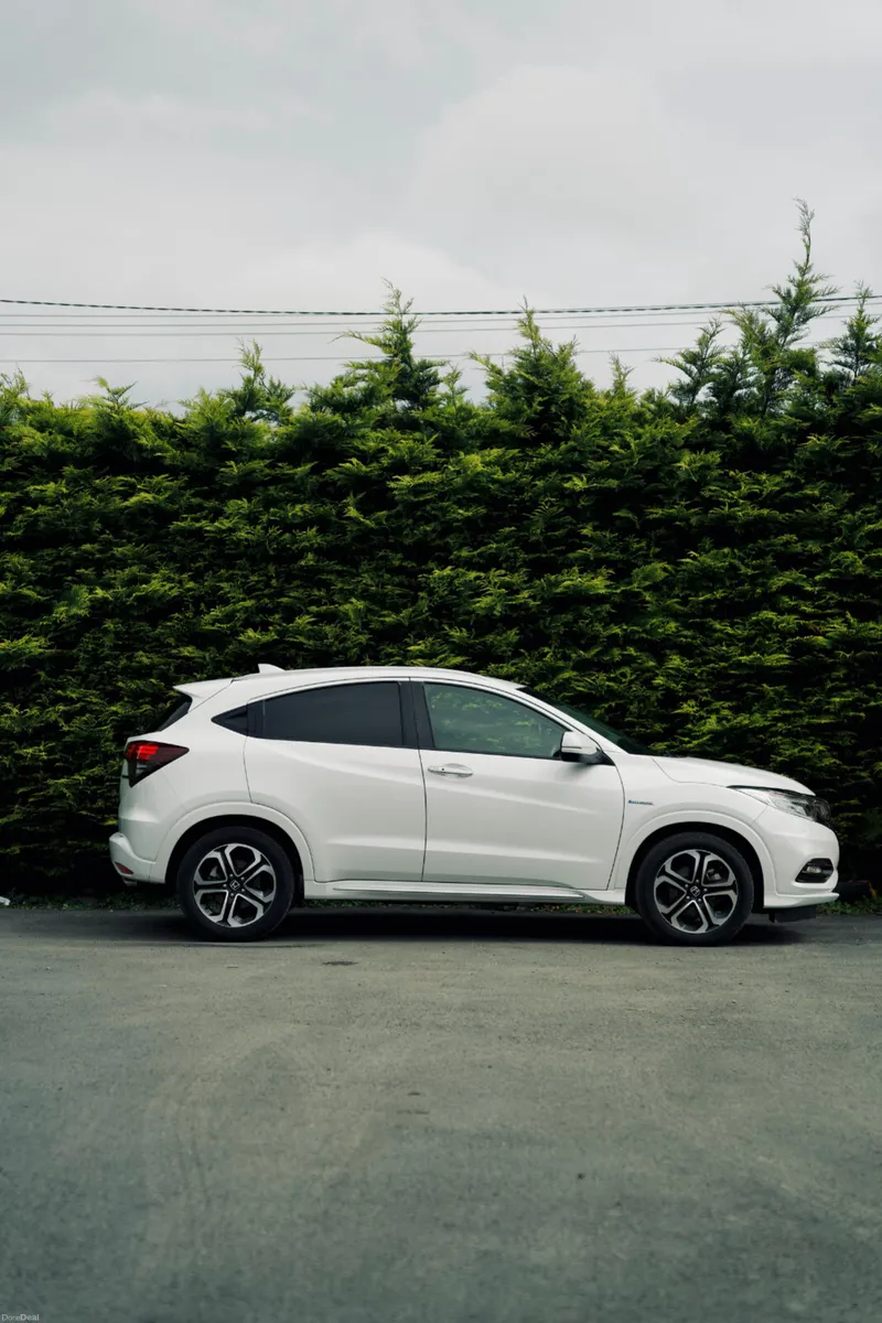 Honda Vezel Z 2018- With Android screen - Image 4