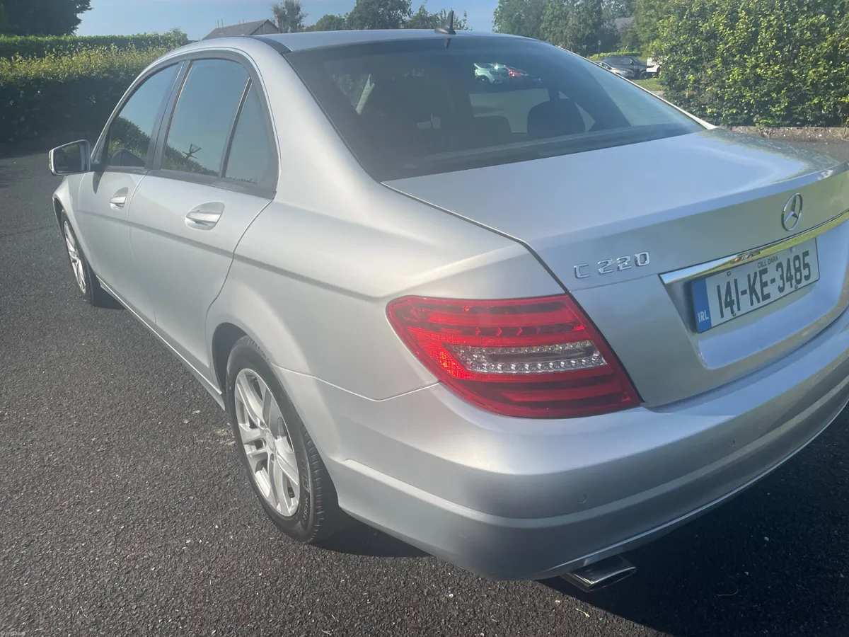 Mercedes-Benz C-Class 2014 - Image 4