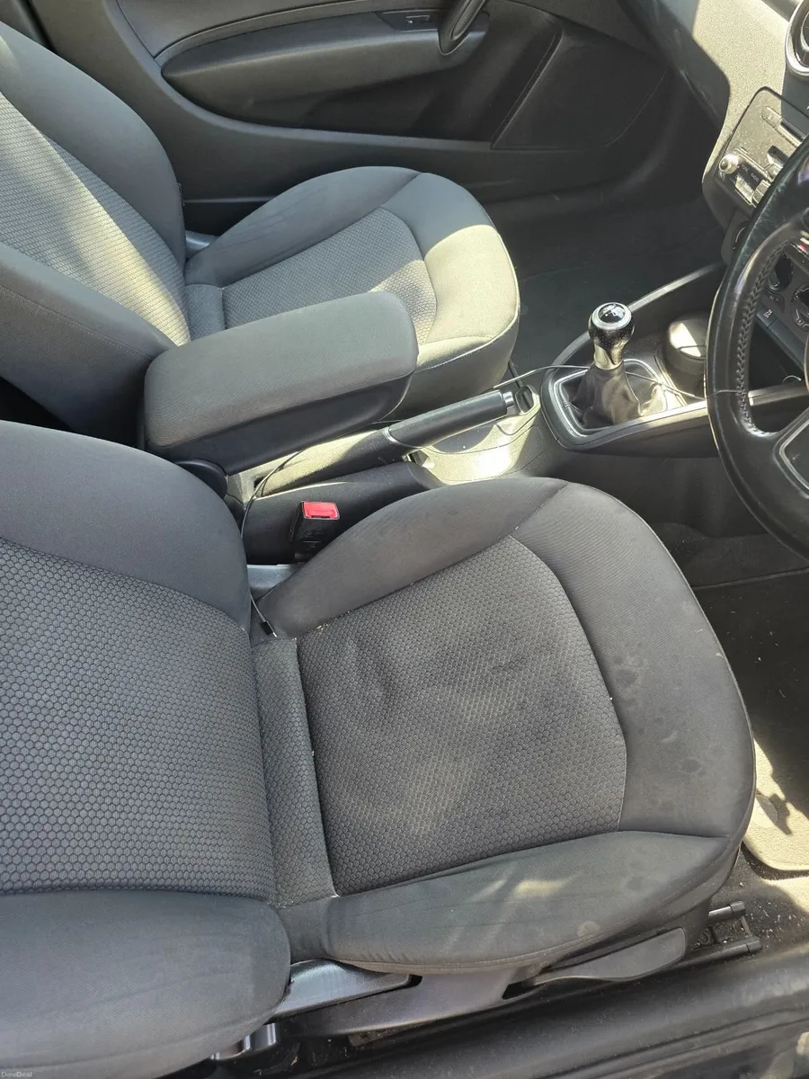 Audi A1 2011 - Image 4