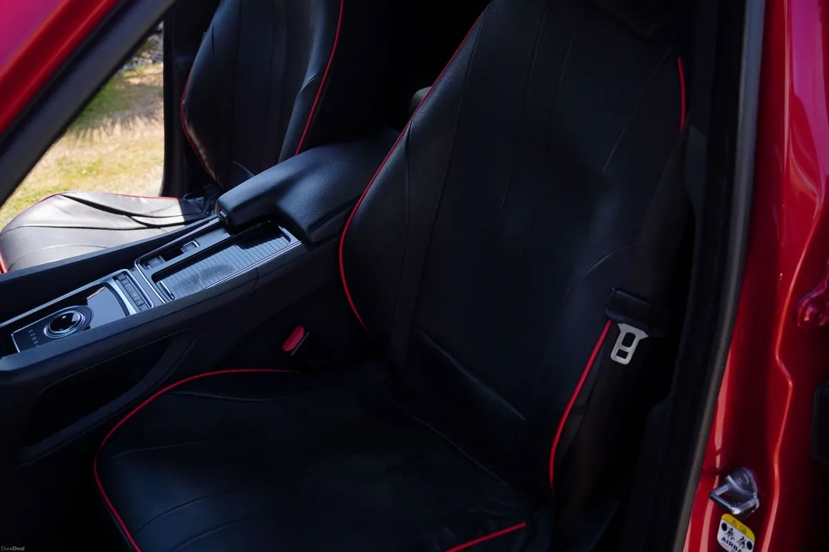 Jaguar F-Pace 2018 - Image 6