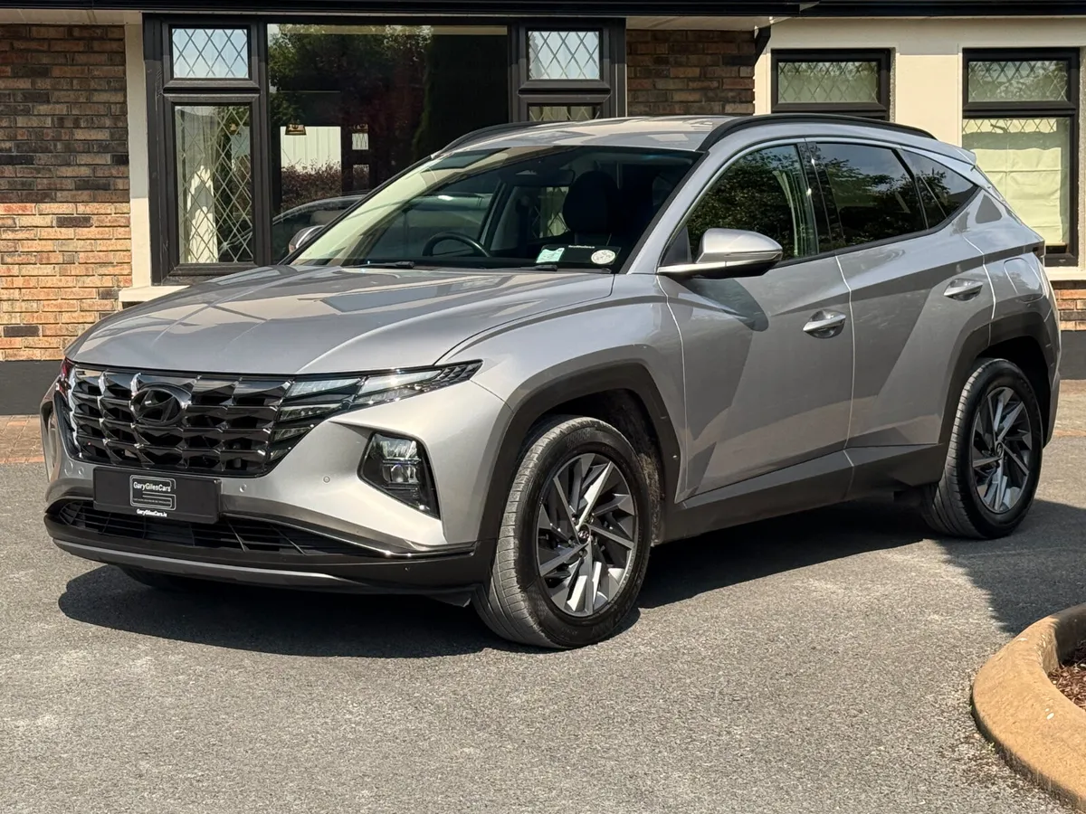 Immaculate 211 Hyundai Tucson Exec Plus! - Image 3