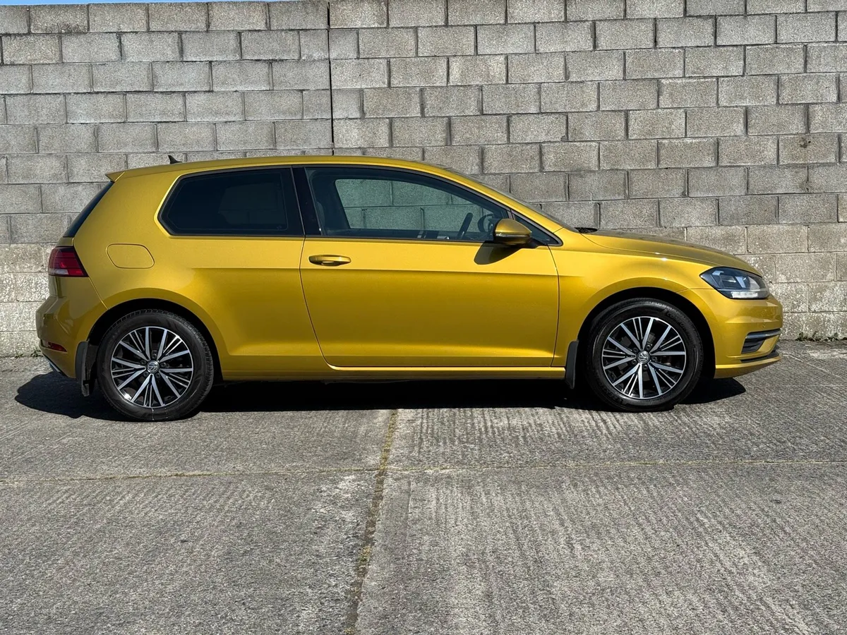 2017 Volkswagen Golf ✅ Stunning colour - Image 2