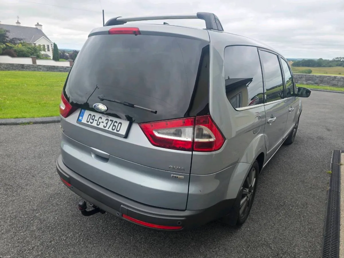 09 Ford Galaxy Ghia model - Image 4