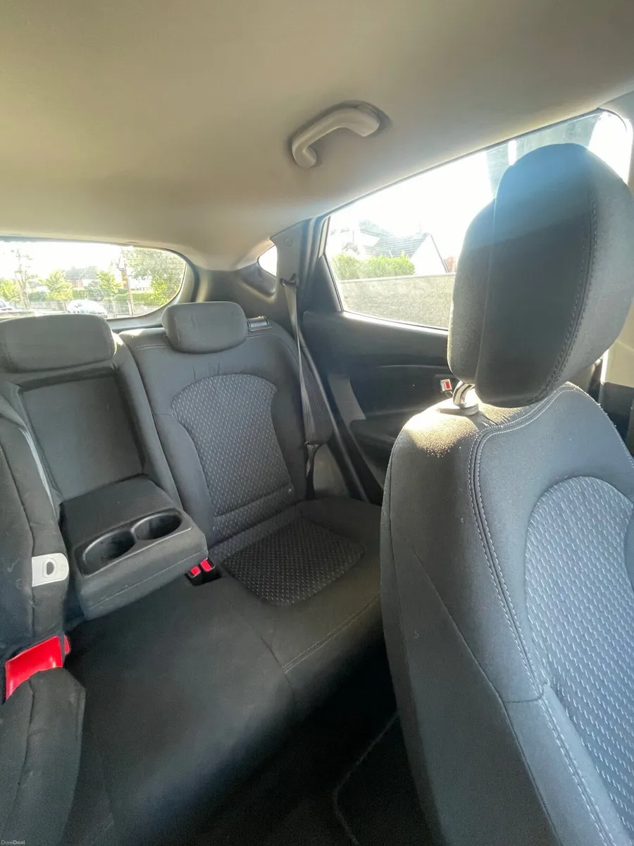 Hyundai ix35 2012 - Image 2