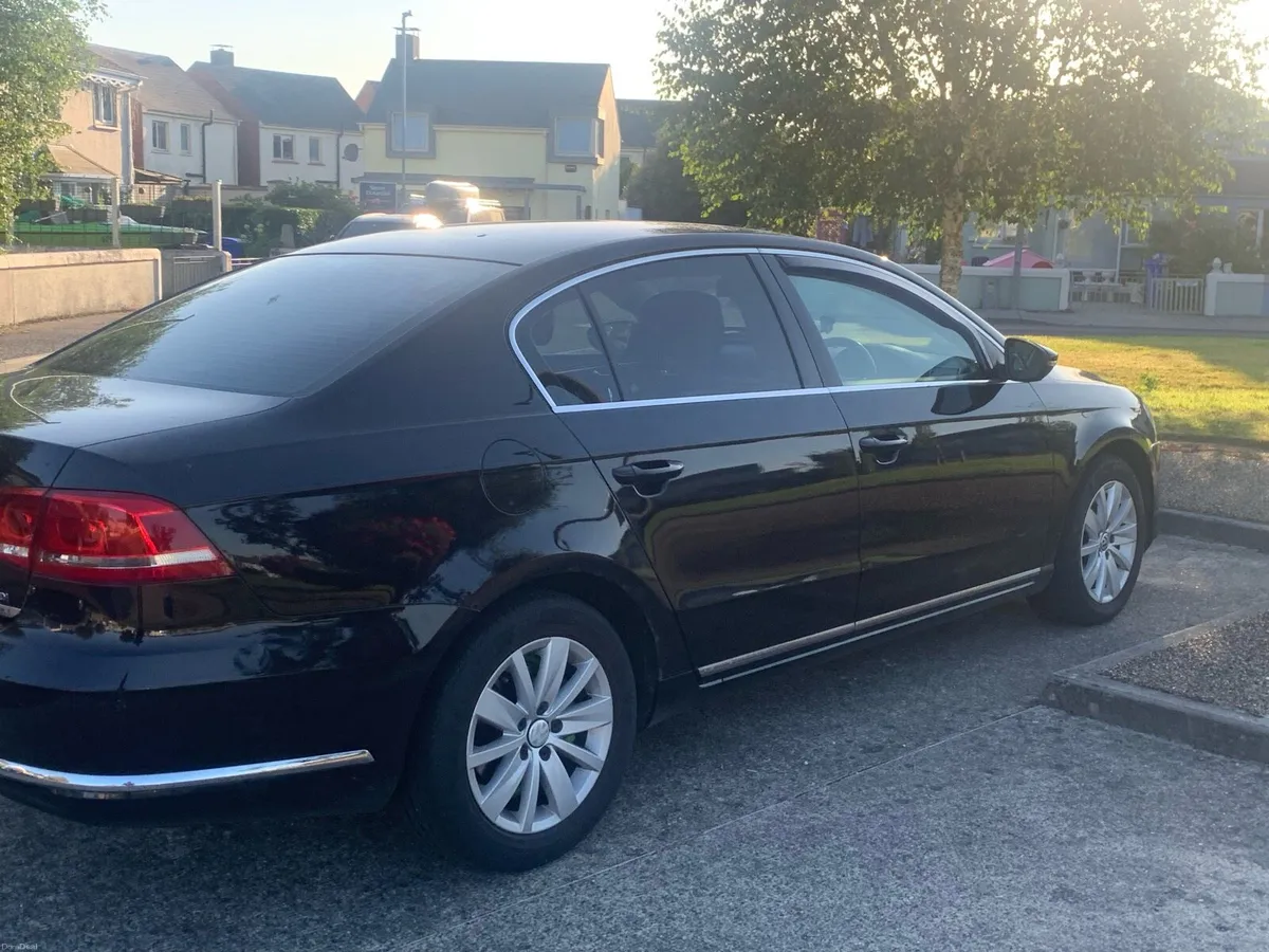 Volkswagen Passat 1.6 TDI Blue Motion - Image 2