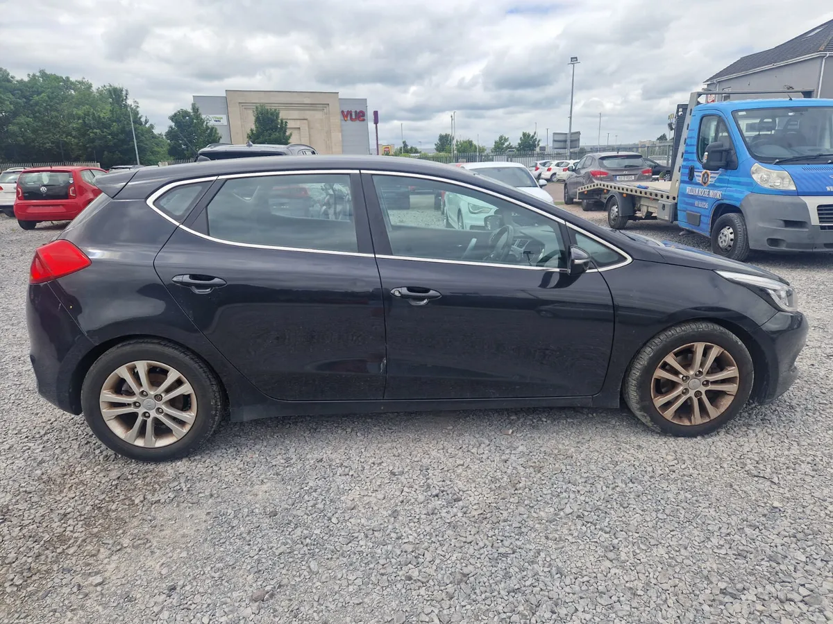 Kia Ceed 2013 - Image 4