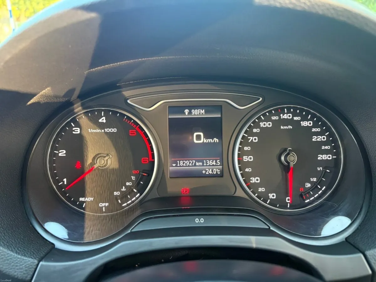 Audi A3 2018 - Image 6
