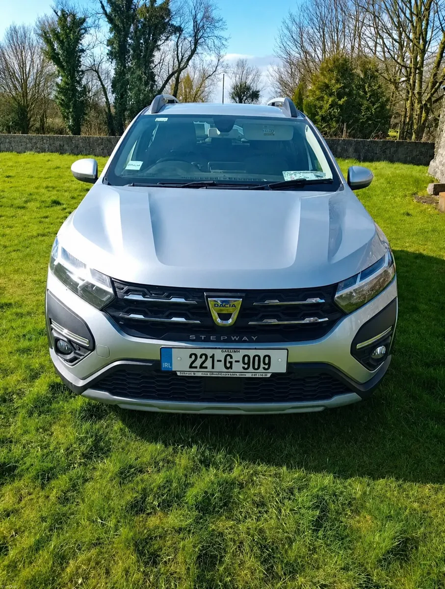 Dacia Sandero Prestige 1.0 L Turbo Petrol/LPG - Image 1