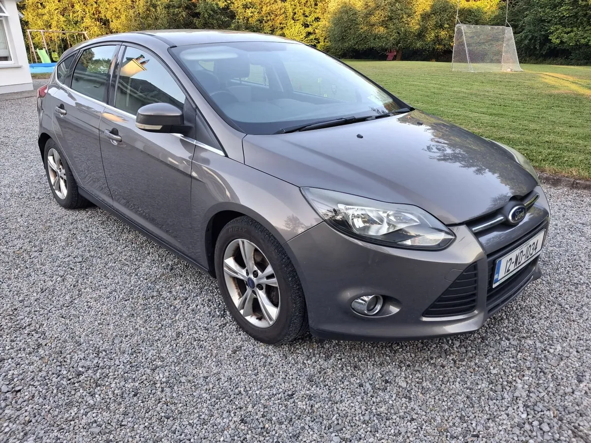 Ford Focus 2012 - Image 1