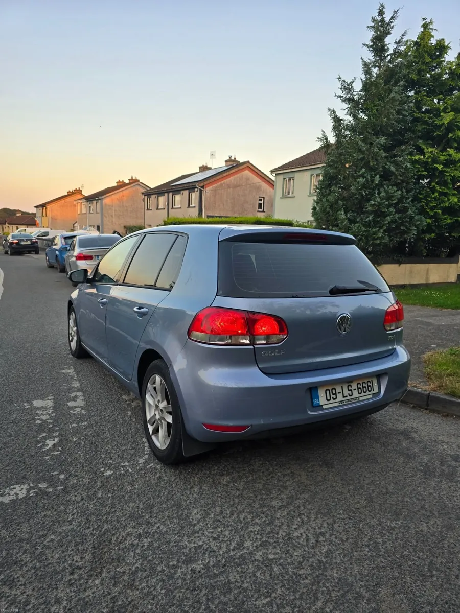 Volkswagen Golf 2009 1.6 tdi test and tax - Image 2