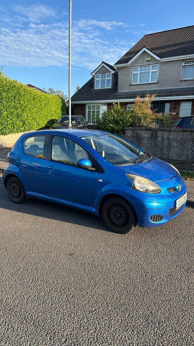 Toyota Aygo Blue 1.0 petrol, manual, 2010 - Image 1