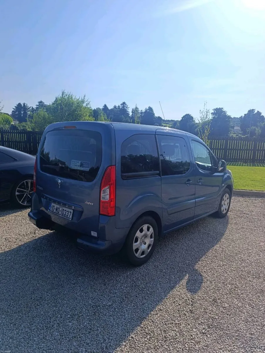 Peugeot partner tepee wheelchair 4 seats - Image 3