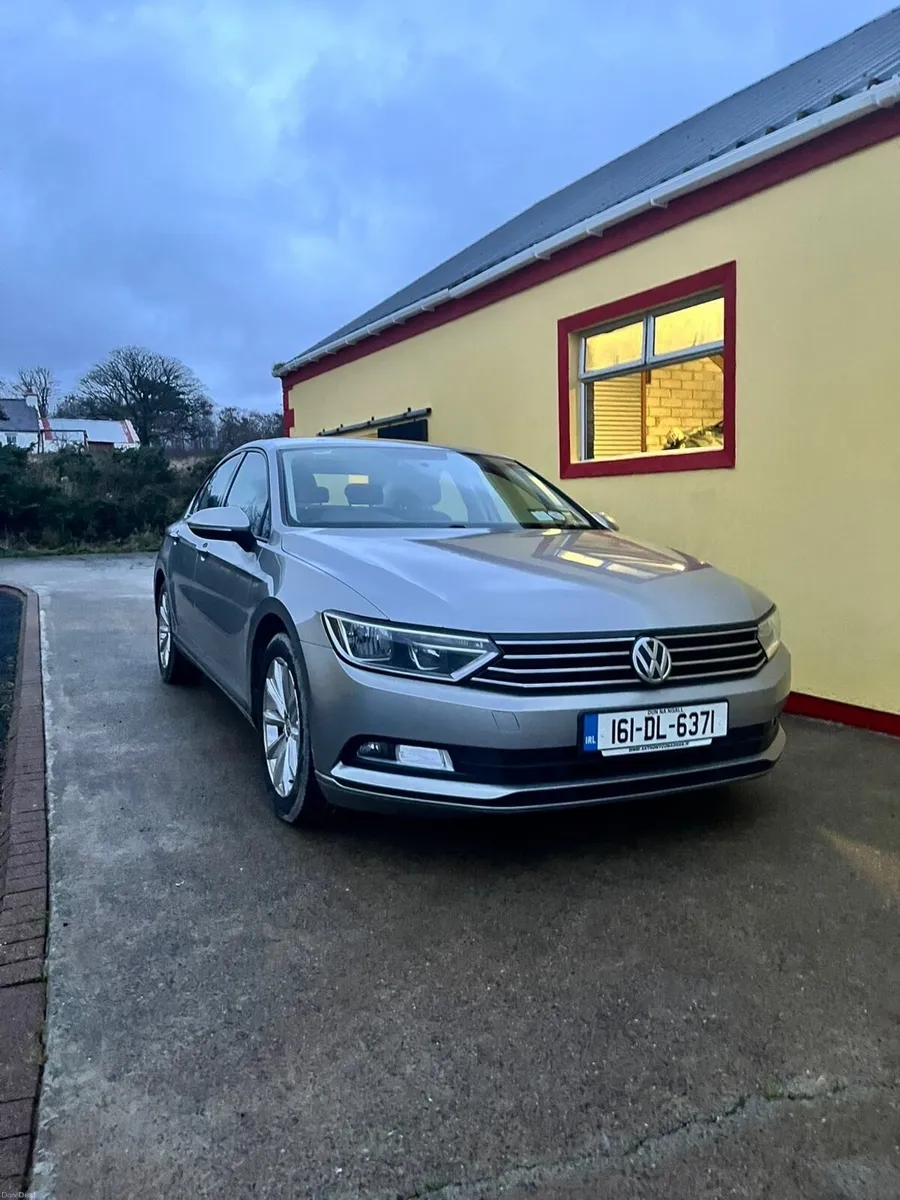 Volkswagen Passat 2016 - Image 1