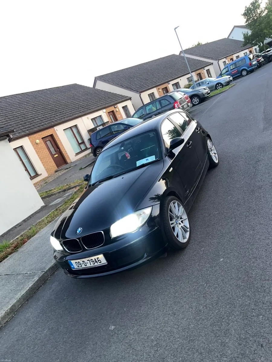 BMW 116i Automatic - Image 1