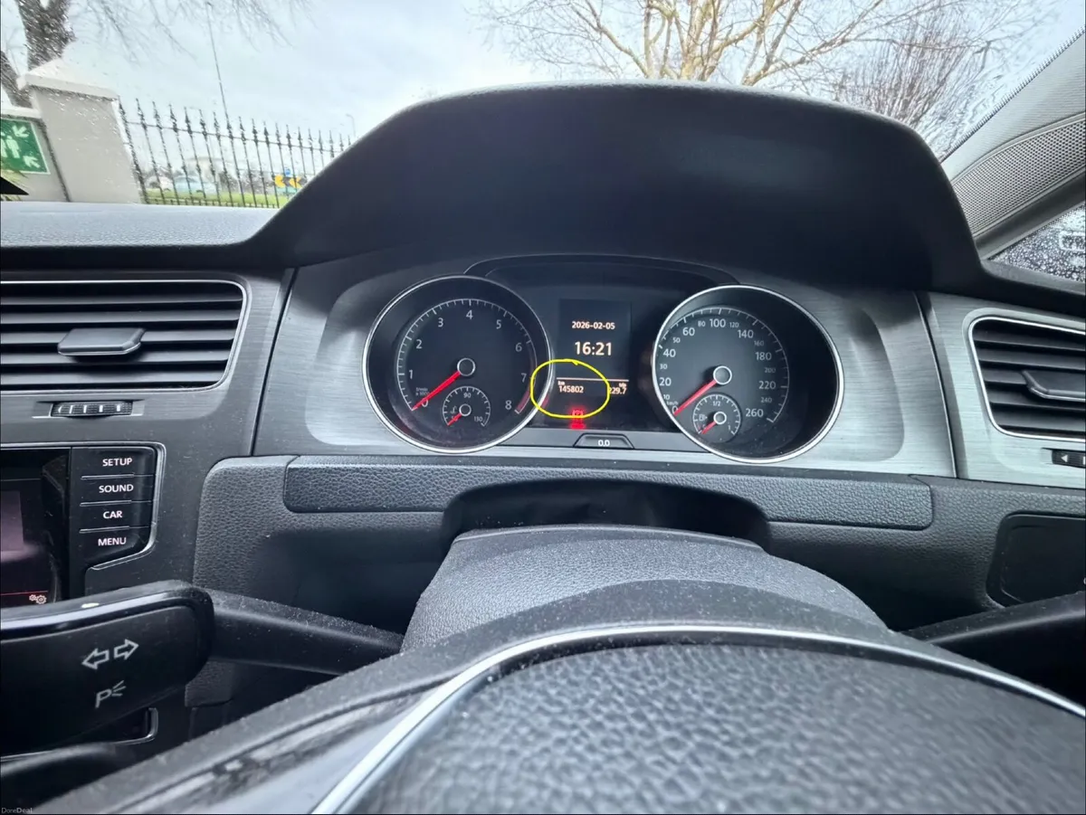 Volkswagen Golf TSI 105bhp 2013 - Image 3