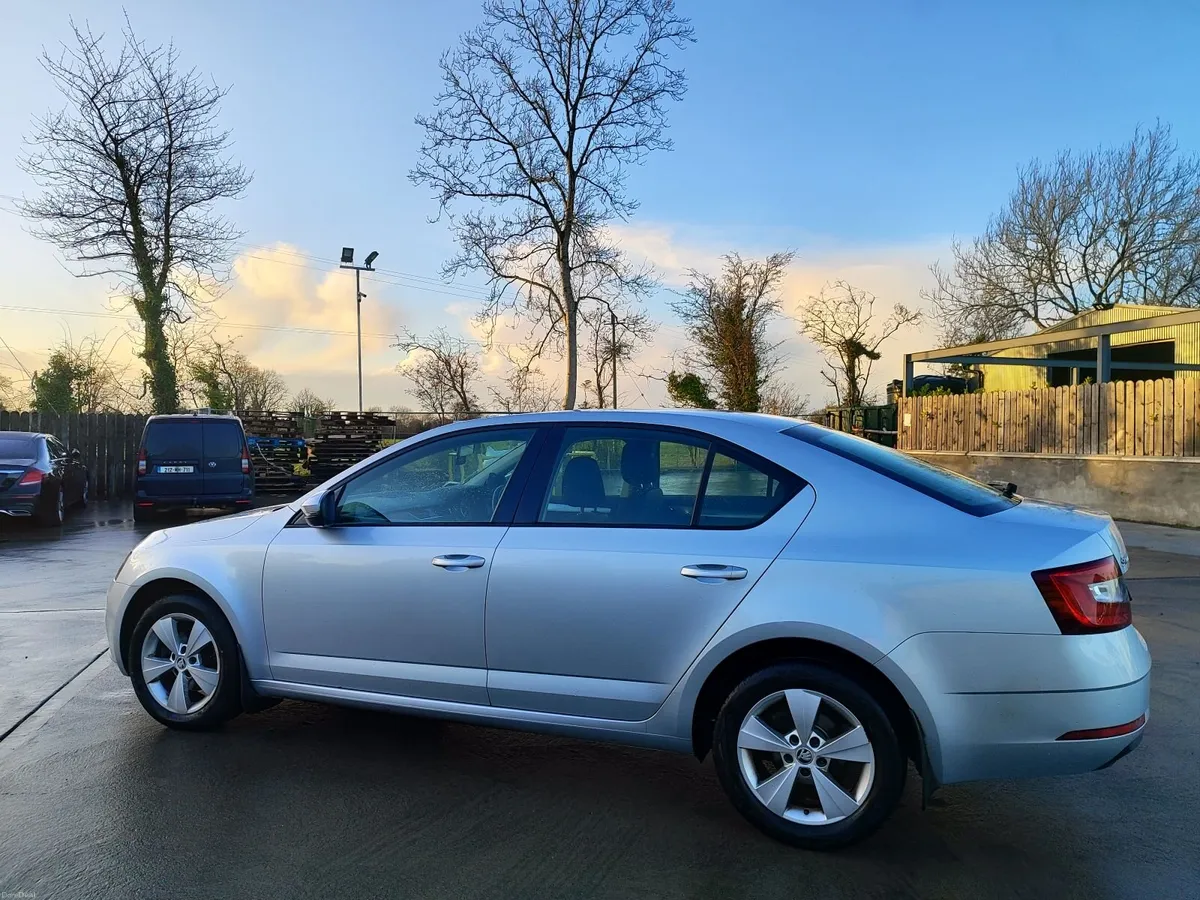 Skoda Octavia 2019 - Image 3