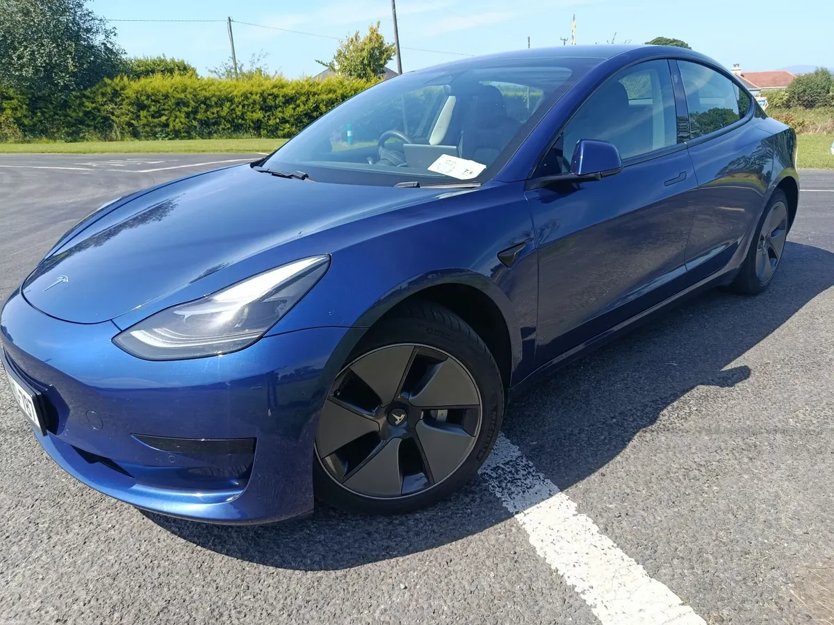 Tesla Model 3 2022 - Image 1