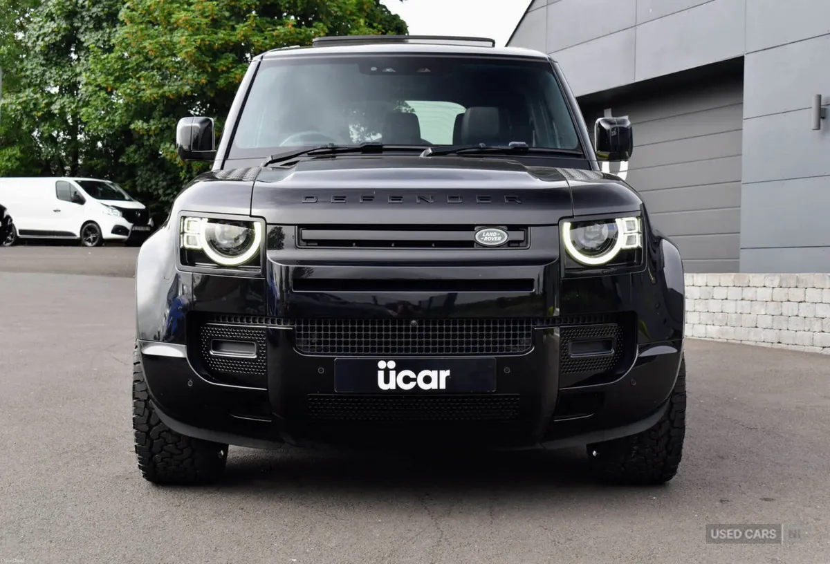 Land Rover Defender 3.0 Defender X-Dynamic SE D MH - Image 2