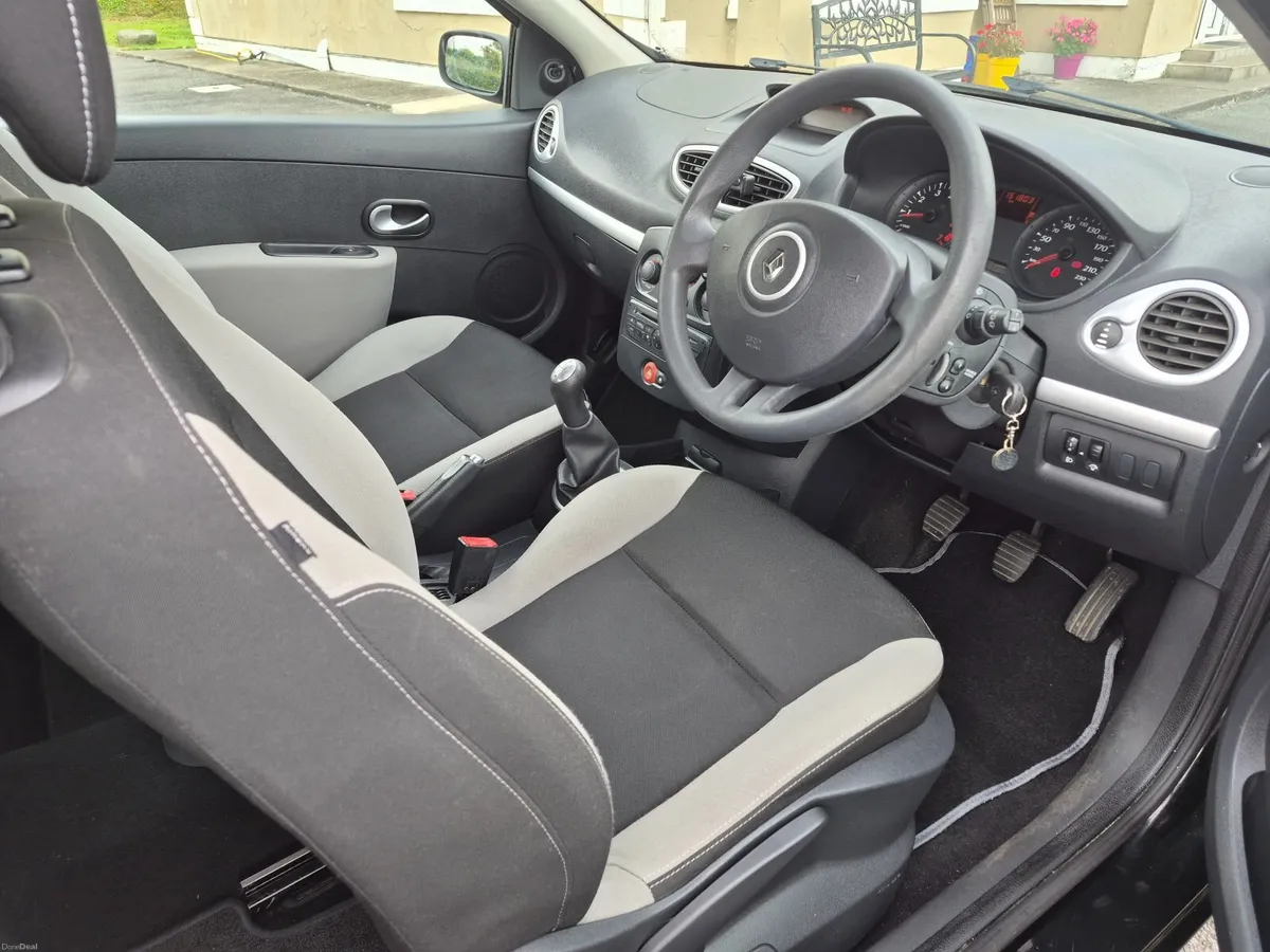 Renault Clio 2012 - Image 6