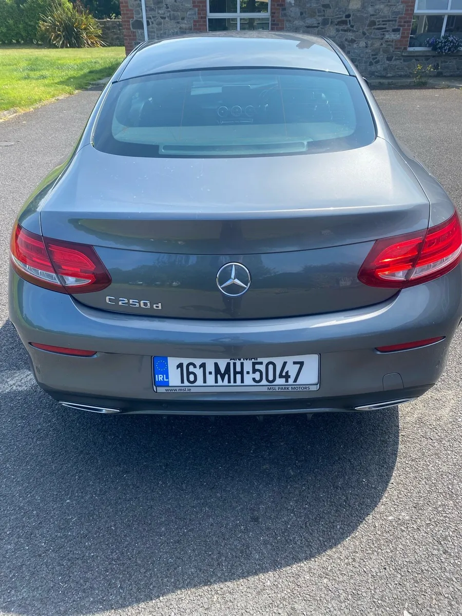Mercedes c250 coupe - Image 5
