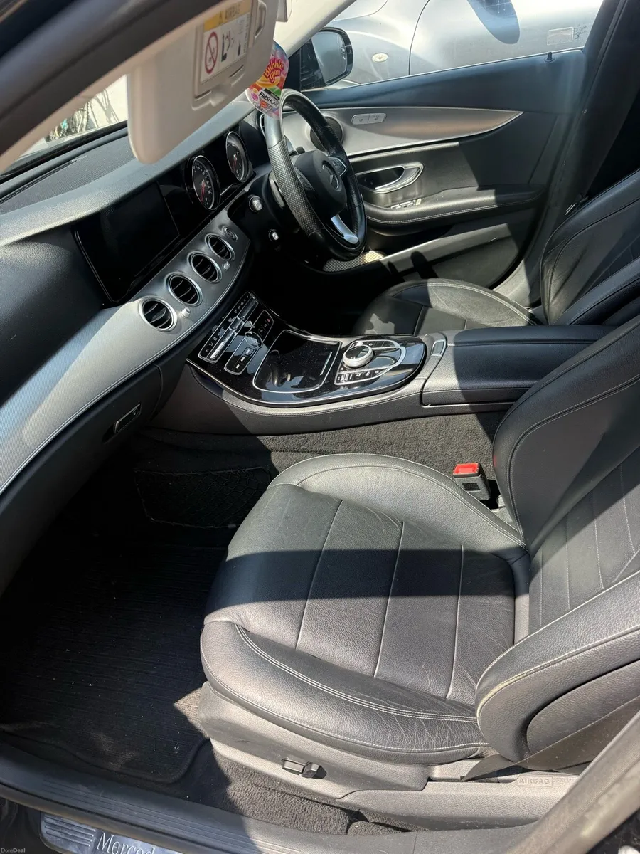 Mercedes Benz Eclass - Image 4