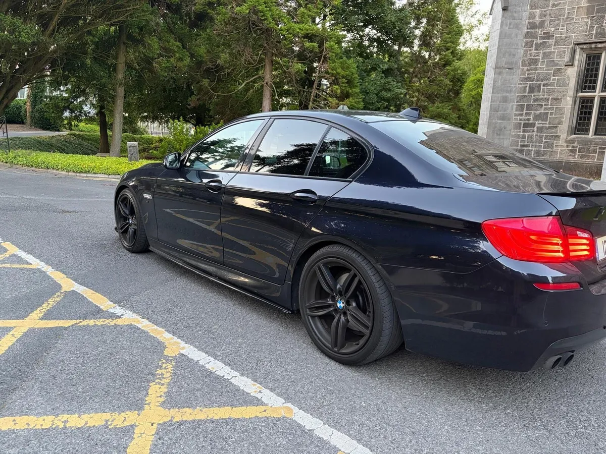 BMW 5-Series 2012 automatic - Image 4