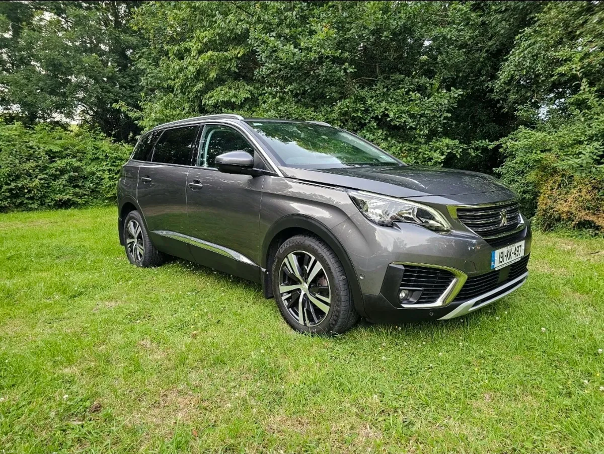 PEUGEOT 5008 ALLURE 1.5 BlueHDi 130 HP 7Seater - Image 2