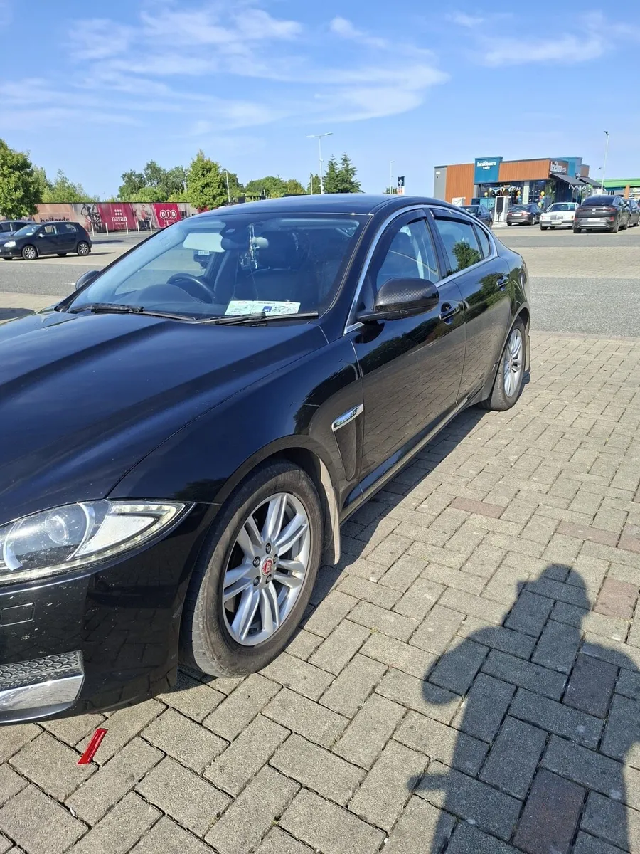 Jaguar XF - Image 2
