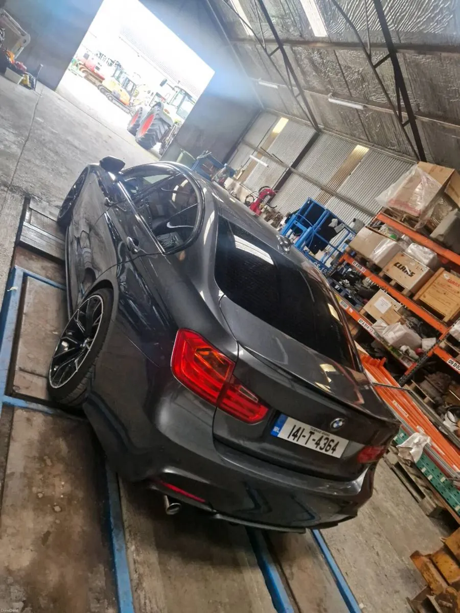 BMW 318d M sport - Image 2