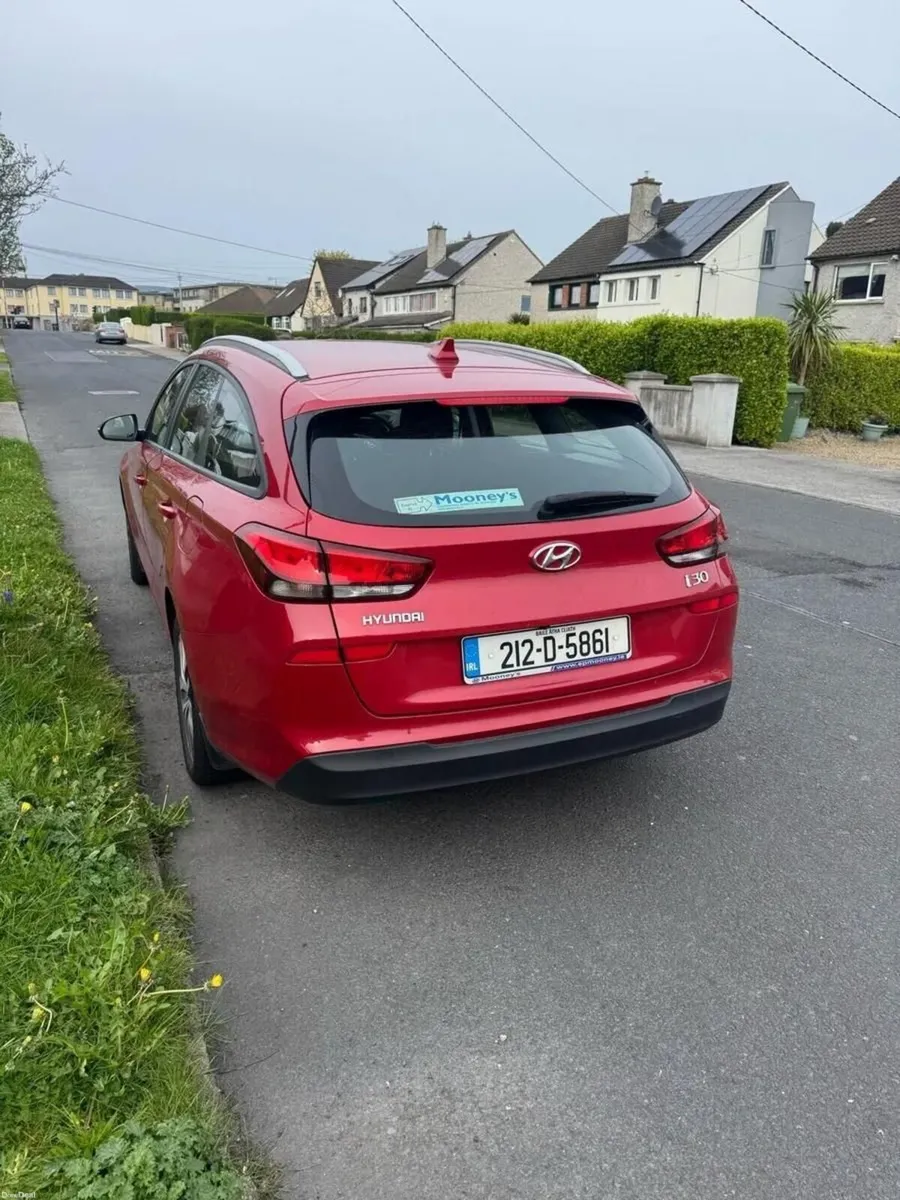 Hyundai i30 Tourer 5DR Petrol 2021 Excellent - Image 6