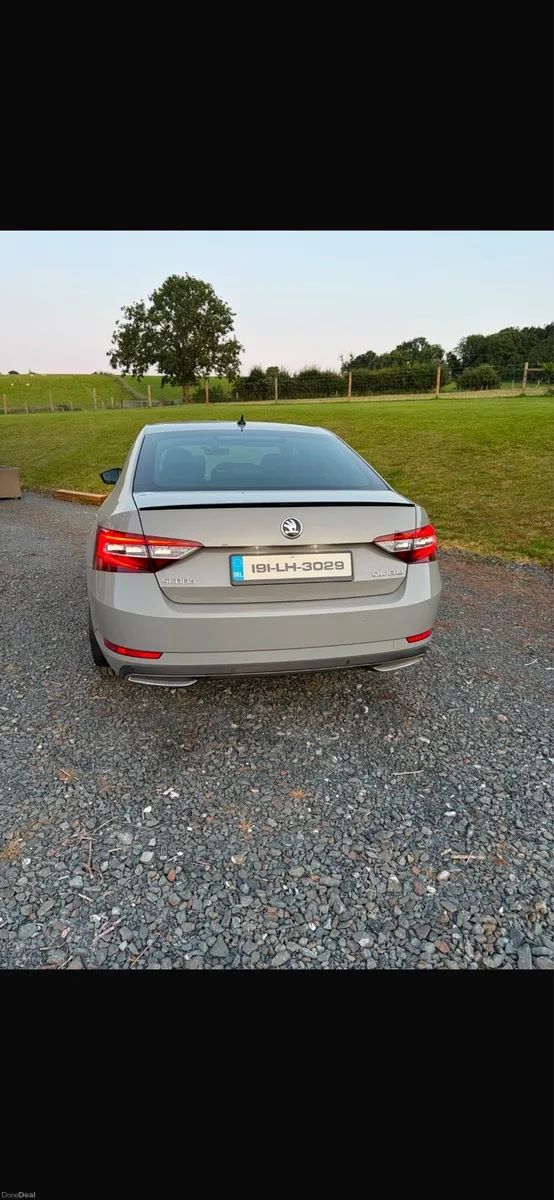 Skoda Superb Sportline Plus 2019 - Image 6