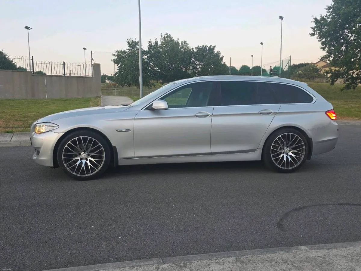BMW 520D f11 automatic - Image 3