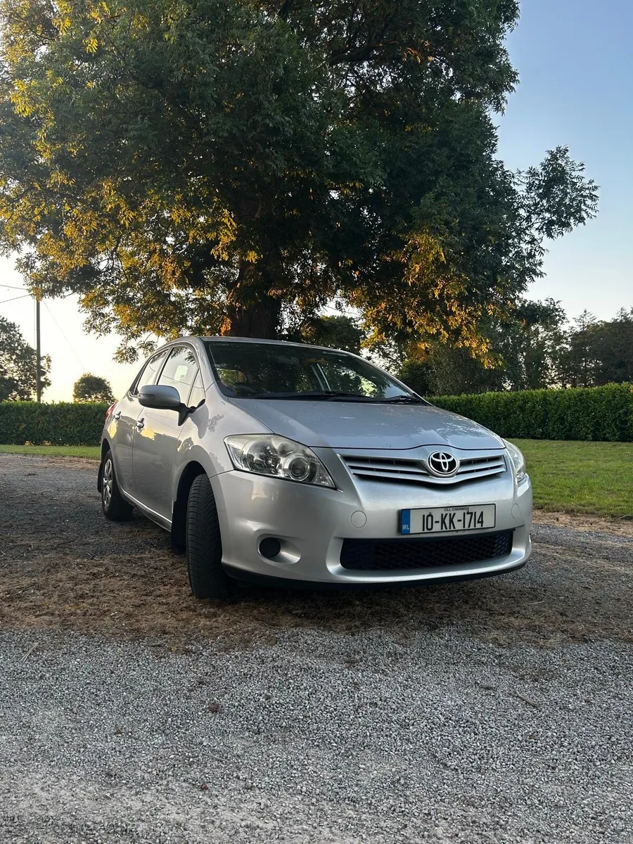 2010 Toyota auris 1.3 petrol tax and nct - Image 1