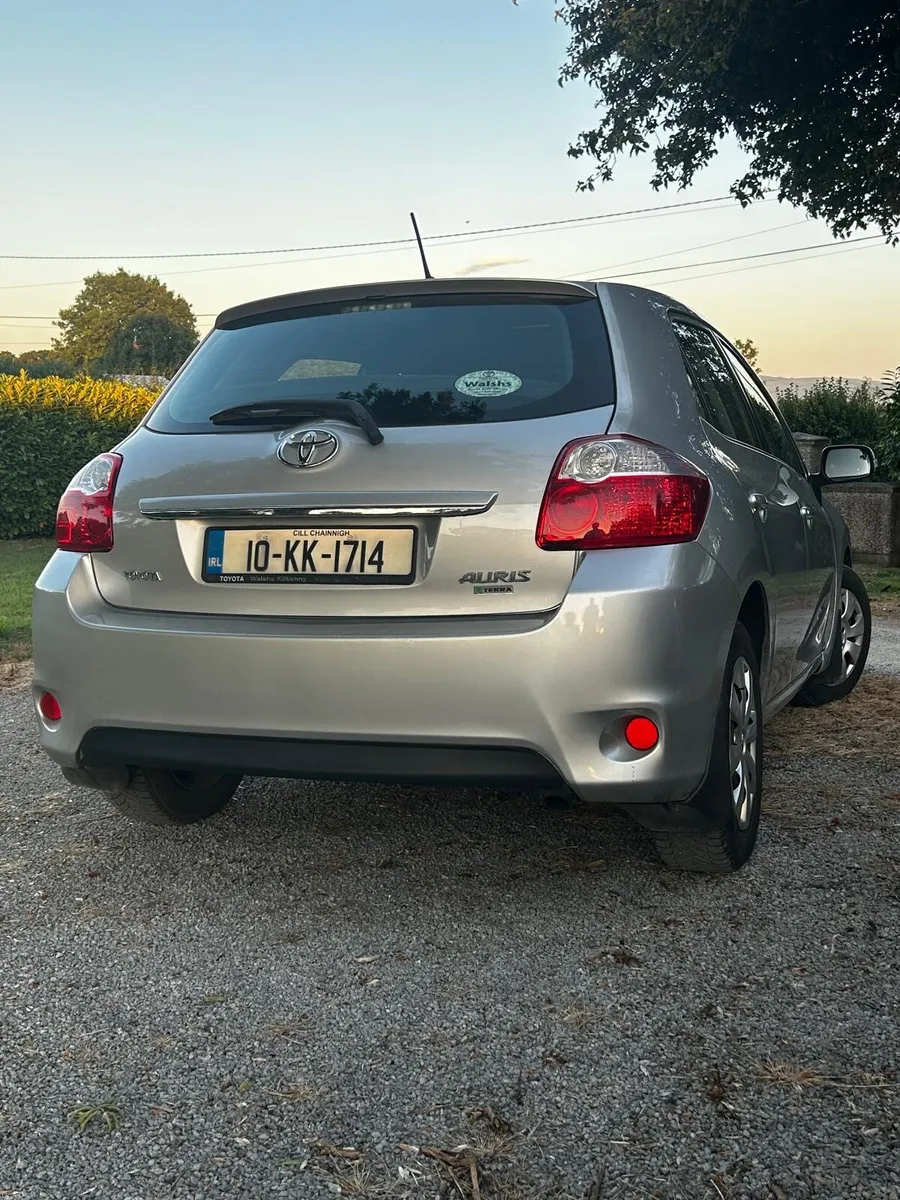 2010 Toyota auris 1.3 petrol tax and nct - Image 4