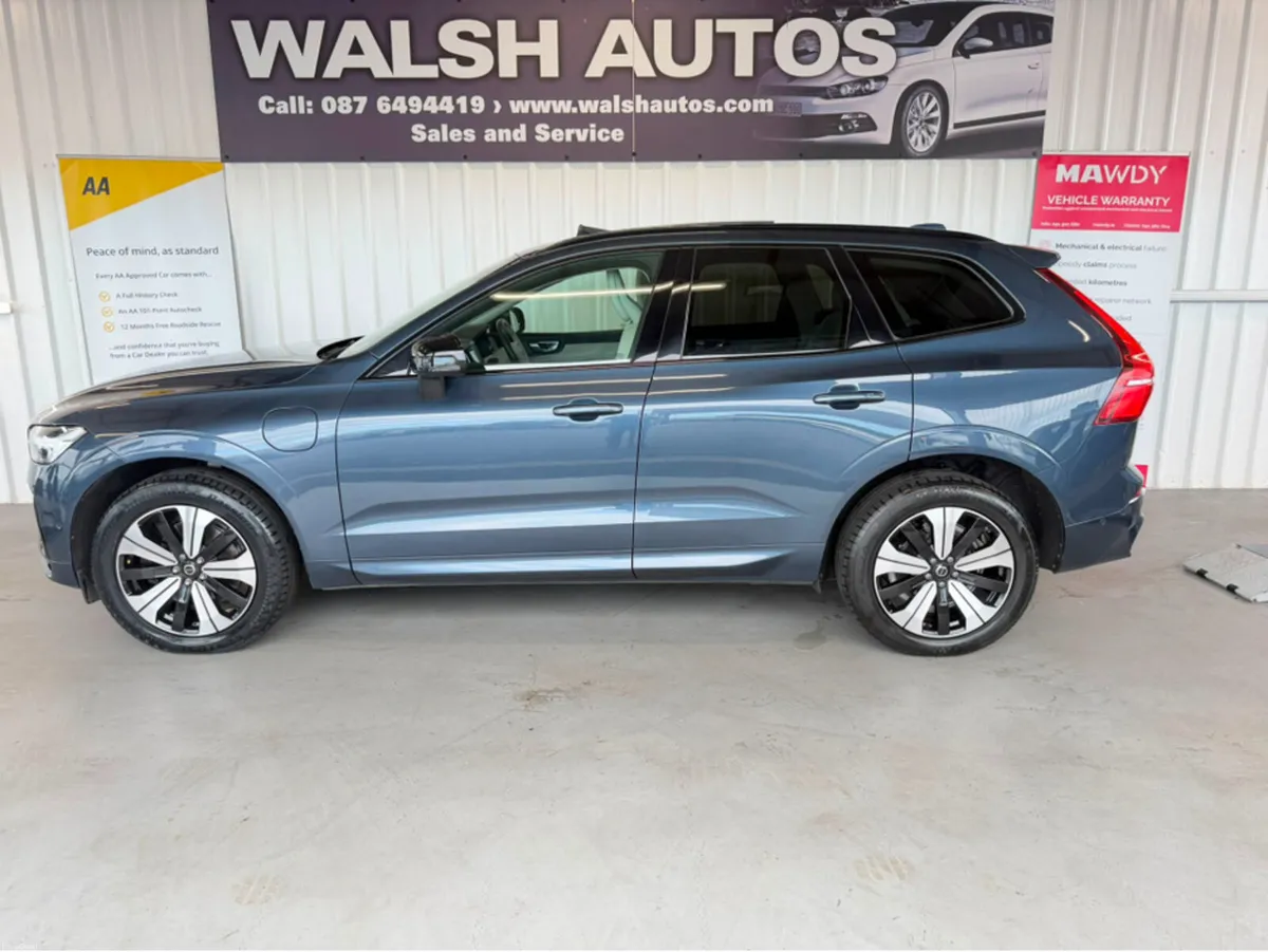 Volvo XC60 T6 PHEV PLUS DARK AWD 5DR AUTO - Image 4
