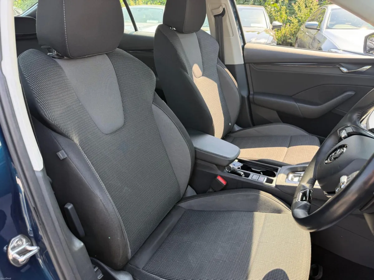 Skoda Octavia SE TECHNOLOGY TDI DSG - Image 4