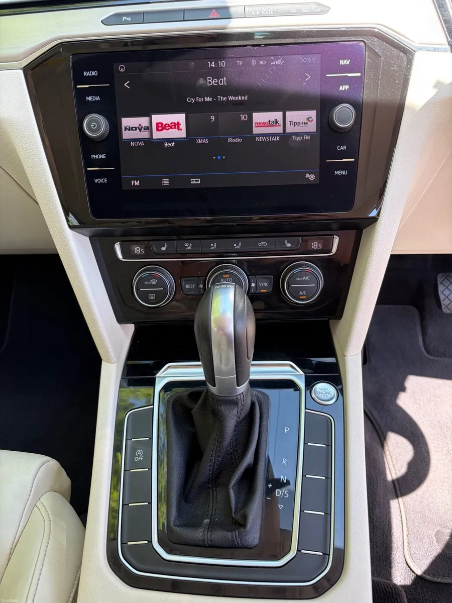 Volkswagen Passat 2019 HL 2.0tdi D7F 150HP Cream L - Image 2
