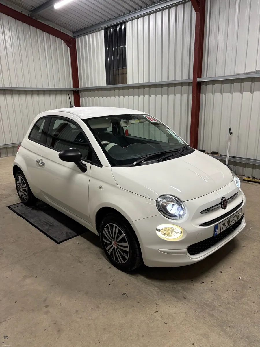 2017 Fiat 500 - Image 1