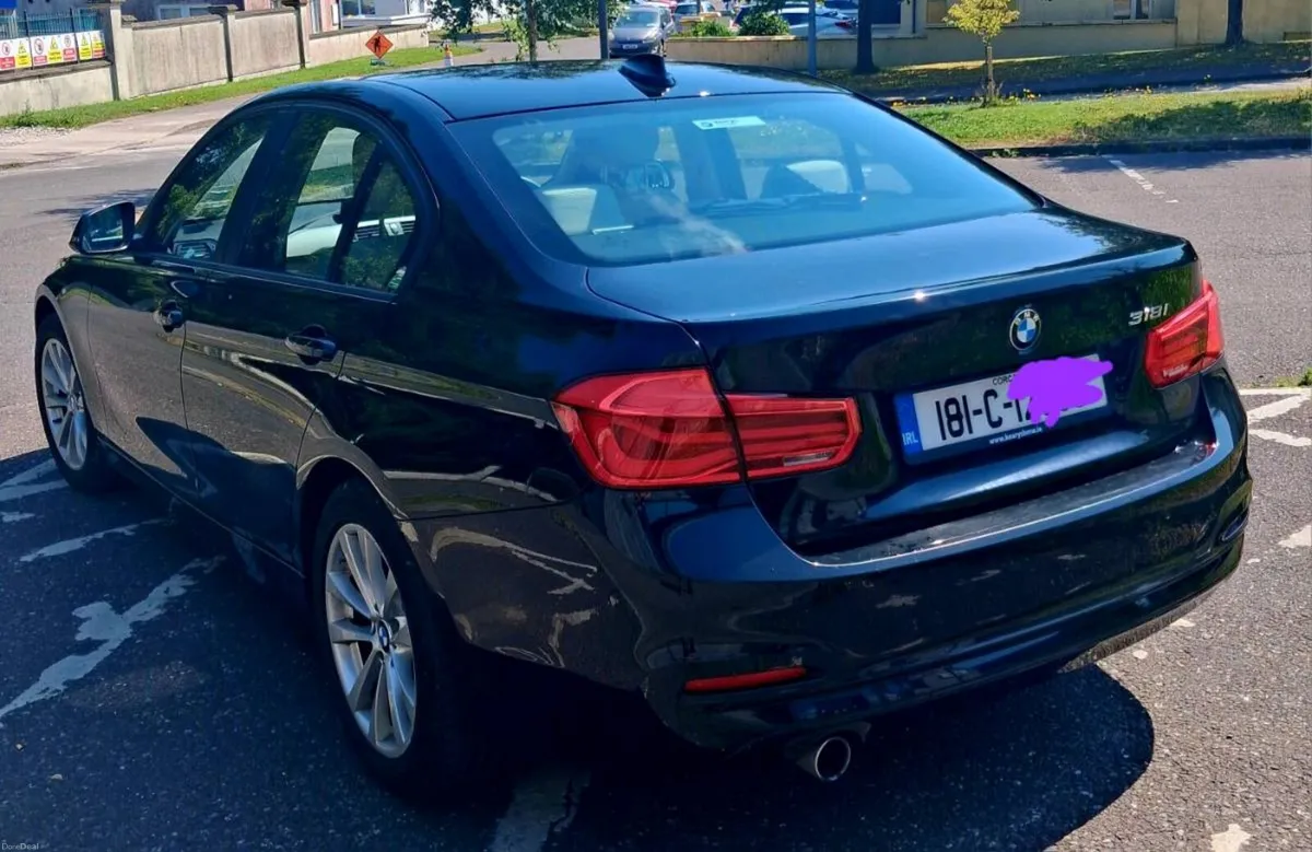 Car - Image 2