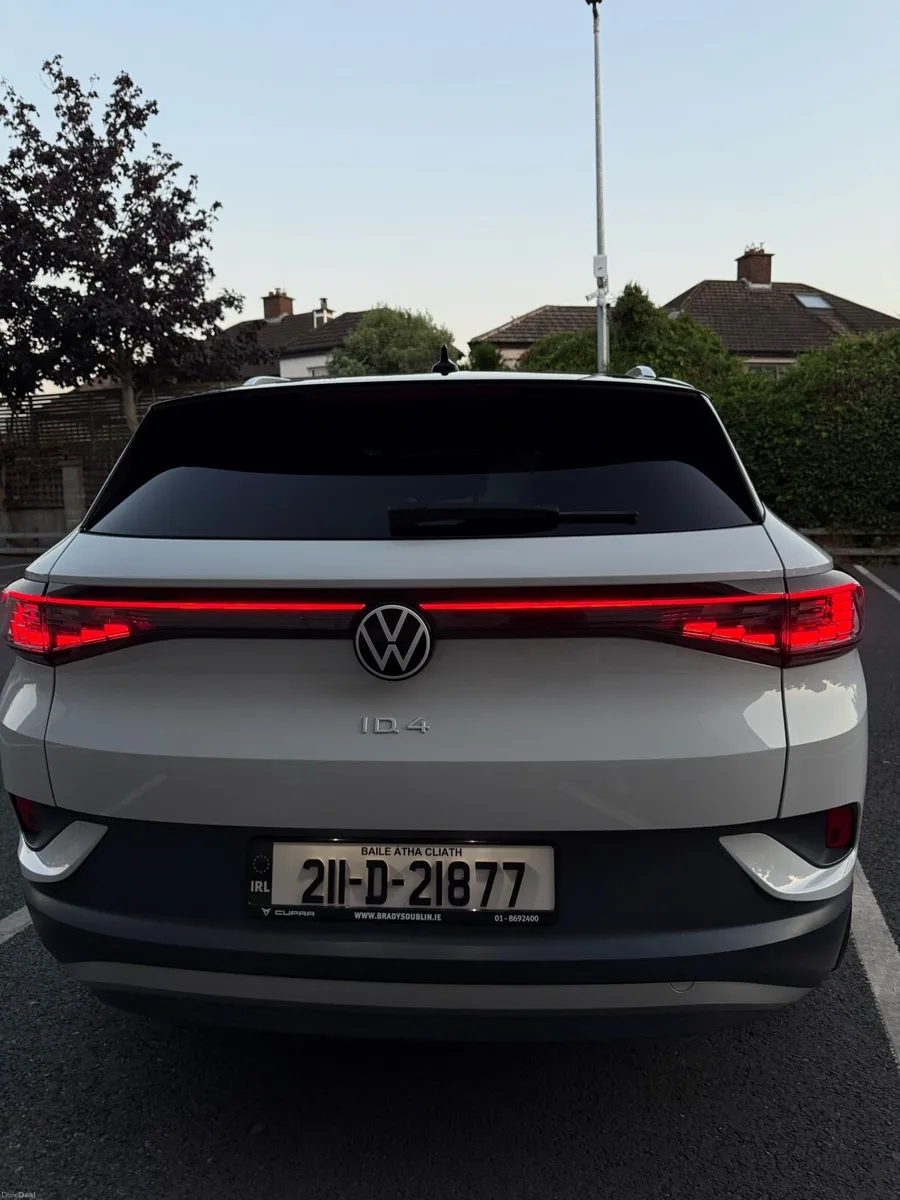 2021 Volkswagen ID.4 First Max 77kwh 21 in alloys - Image 2