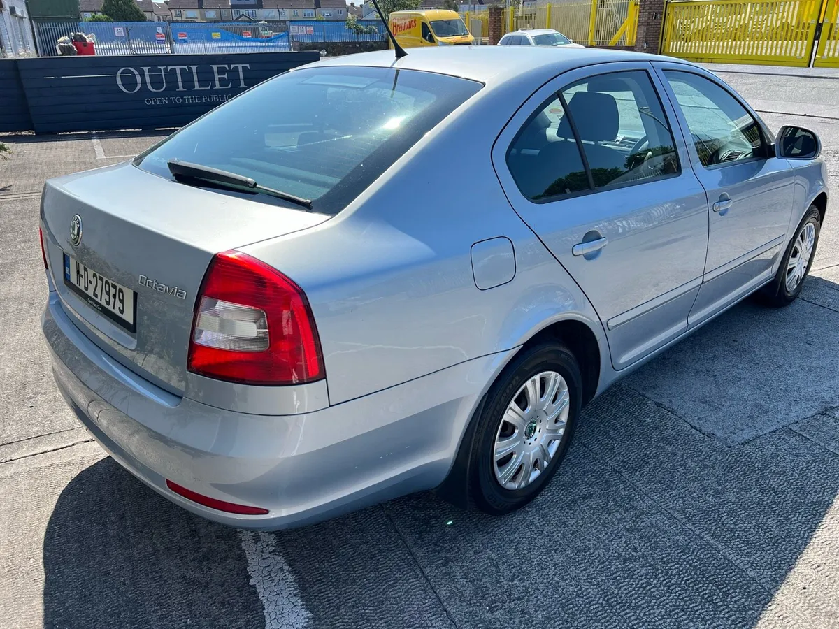 2011 Skoda Octavia 1.2 TSI  Immaculate - Image 2