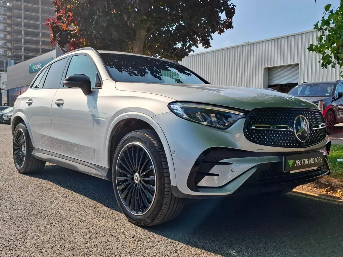 Mercedes-Benz GLC 300E AMG LINE URBAN PHEV - Image 1