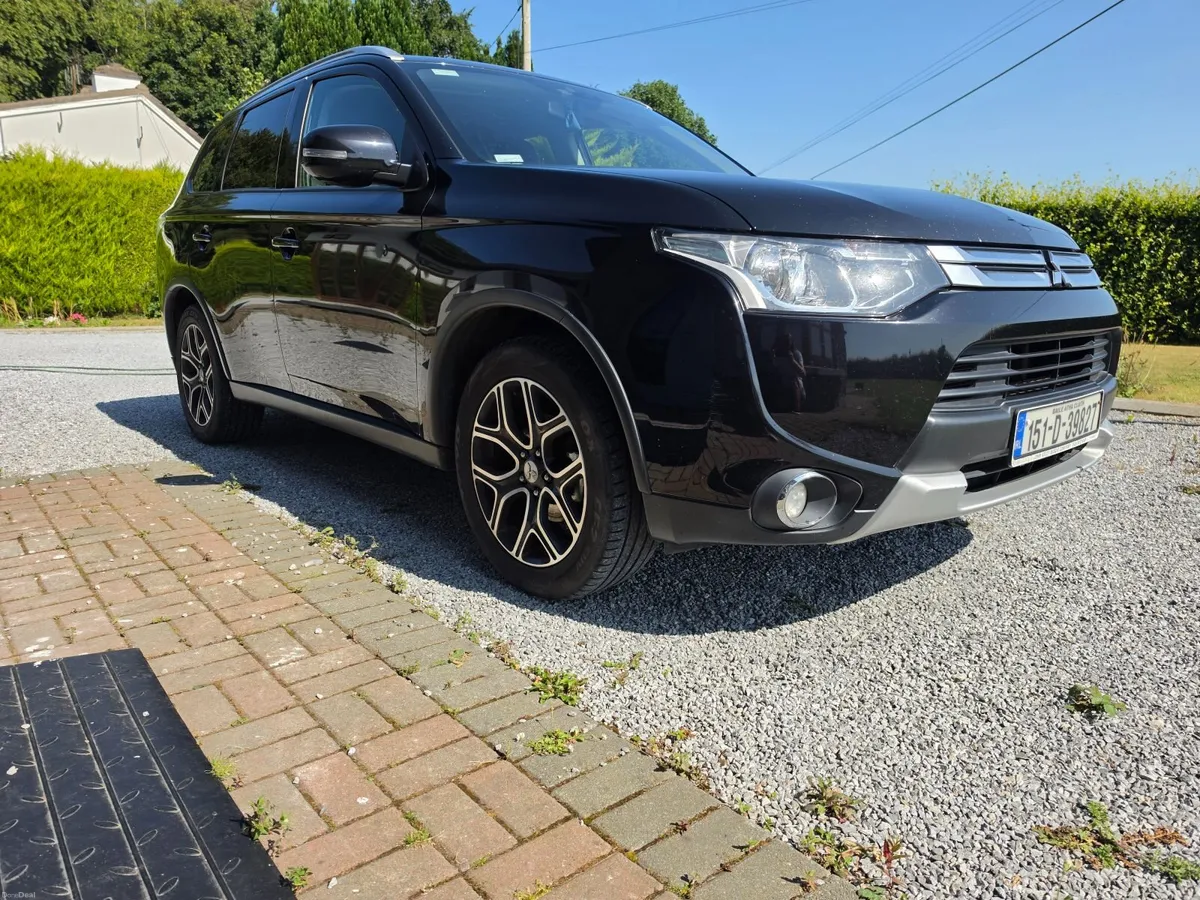Mitsubishi Outlander 2015 - Image 1