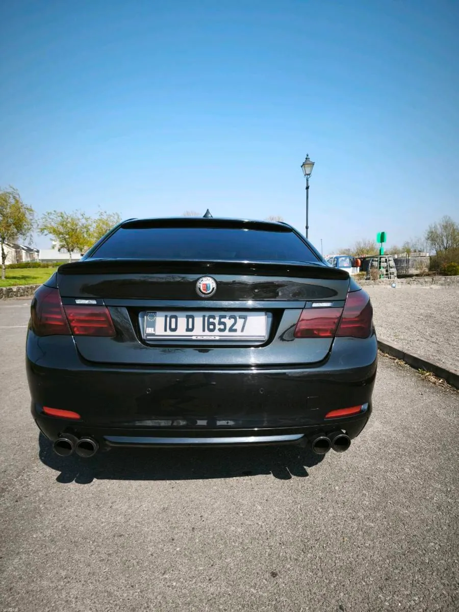 Car - Image 2