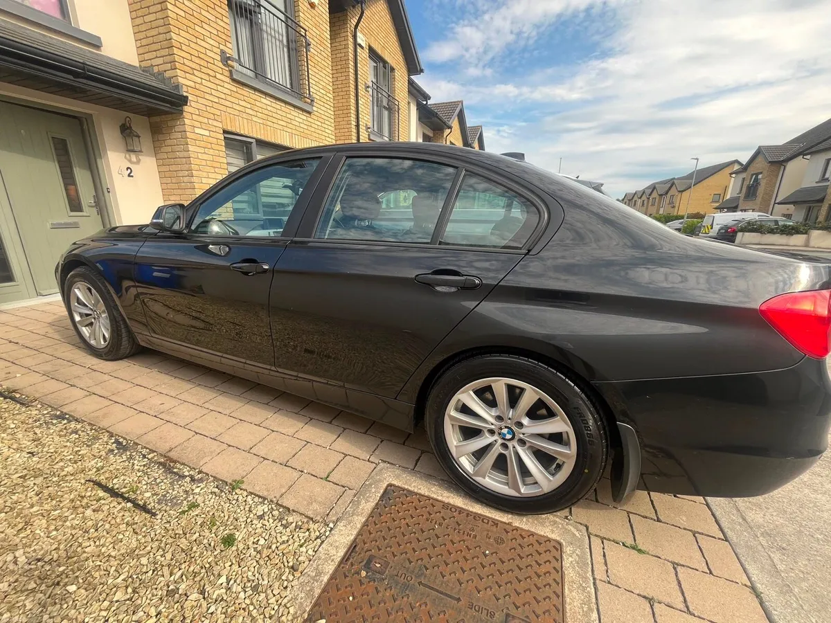 BMW320D - Image 3