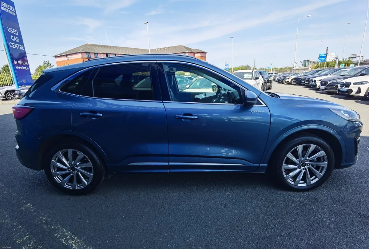 FORD KUGA VIGNALE AUTOMATIC PETROL PLUG-IN HYBRID - Image 4