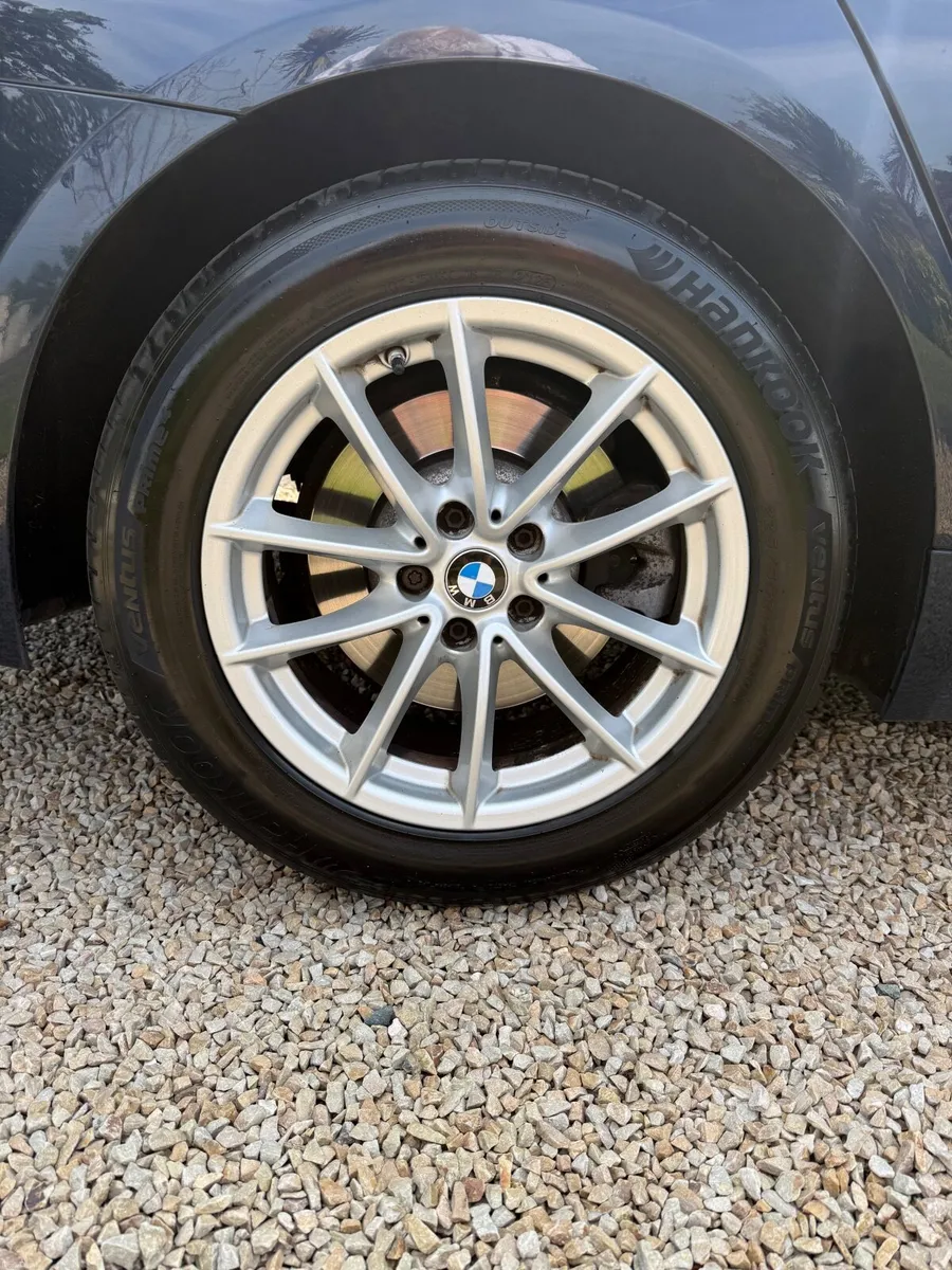 BMW 5-Series 2018 - Image 5
