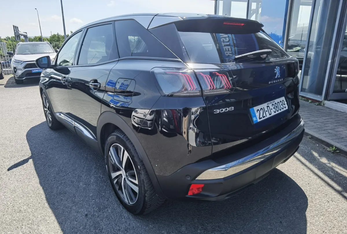 PEUGEOT 3008 ALLURE AUTO PETROL PLUG-IN HYBRID - Image 6