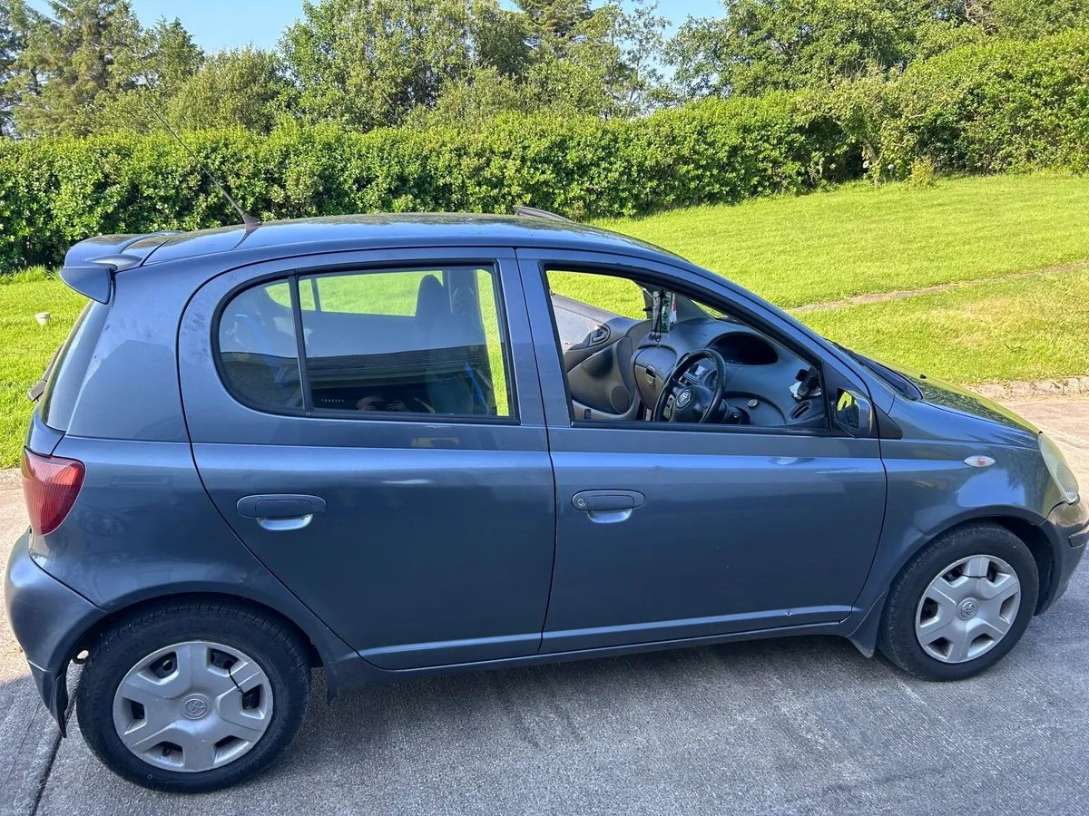 Toyota Yaris 2005 - Image 5