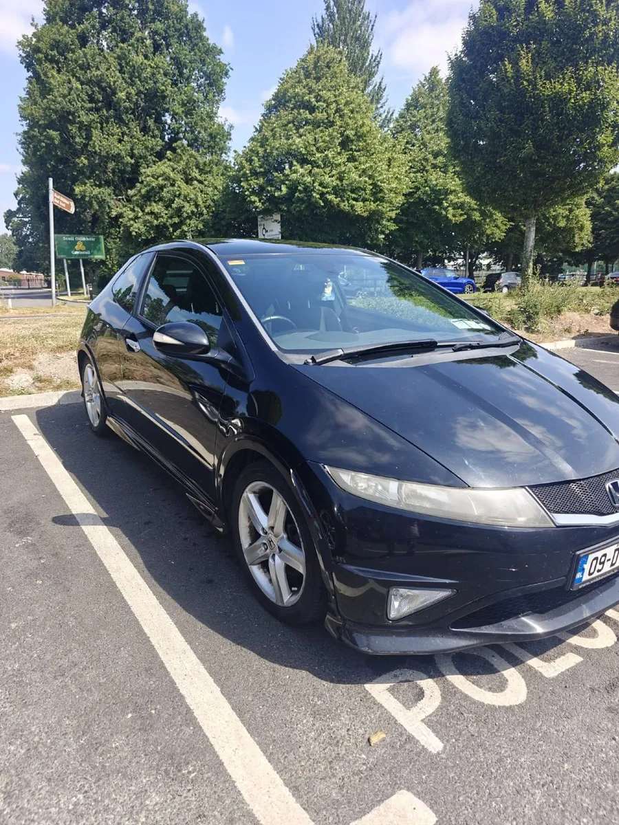 Honda Civic 2009 - Image 2